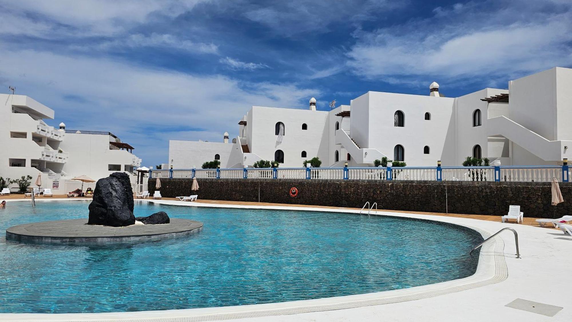 Con Piscina A 500m De La Playa Apartment