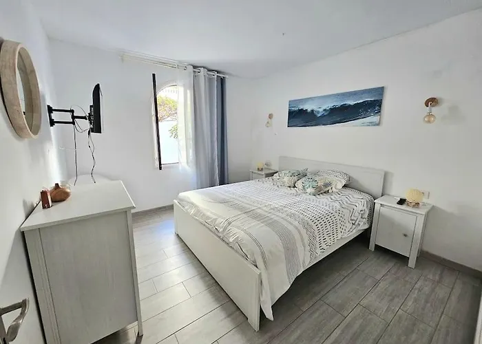 Apartamento Con Piscina A 500M De La Playa